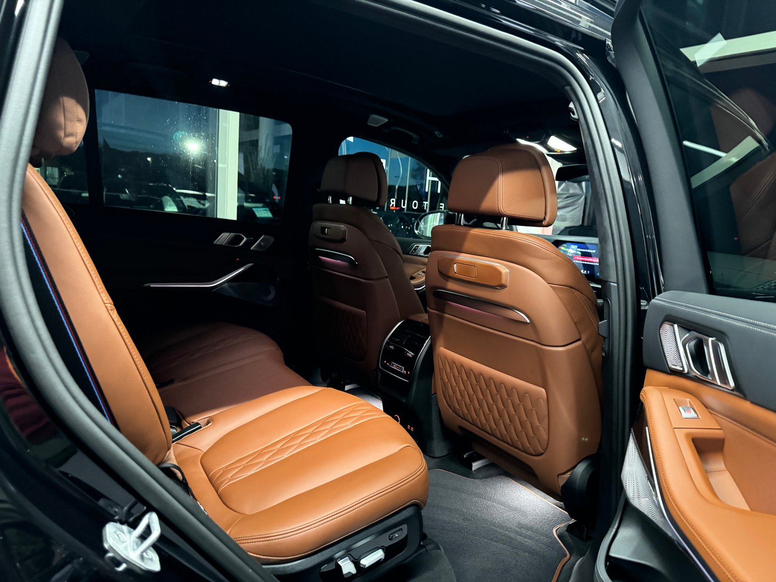 BMW X7 M60i — photo 5